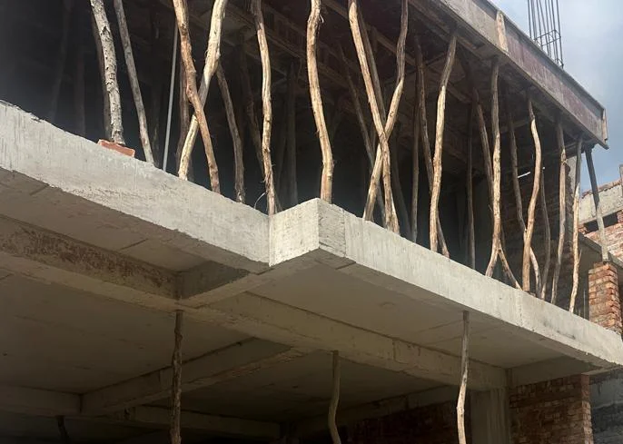 एक्शन जारी : एमडीडीए टीम ने नियम विरुद्ध निर्माणों को किया सील