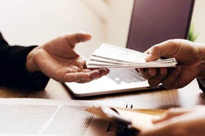 पटवारी के रिश्वत मांगने का ऑडियो वायरल, डीएम ने किया सस्पेंड, विभागीय जांच के दिए आदेश