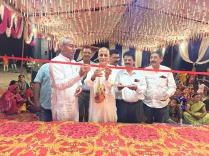 तीन दिवसीय गणेश महोत्सव का गौधाम के प्रबंधक रामेश्वर दास एवं विधायक डॉक्टर मोहन सिंह बिष्ट ने संयुक्त रूप से किया शुभारंभ