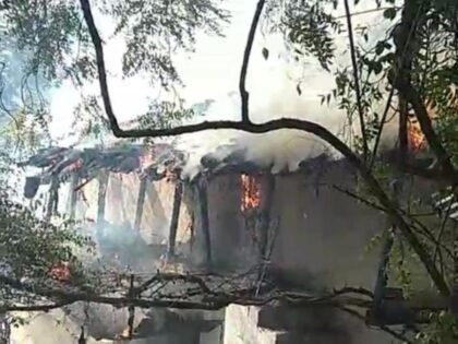 जंगलियागांव में गैस सिलेंडर फटा, चार कमरों का मकान ध्वस्त