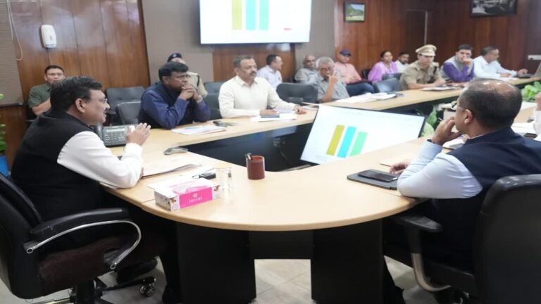 उत्तराखंड में सड़क सुरक्षा को लेकर अपनाई जाएगी जीरो टॉलरेंस नीति, जानिये क्या है योजना