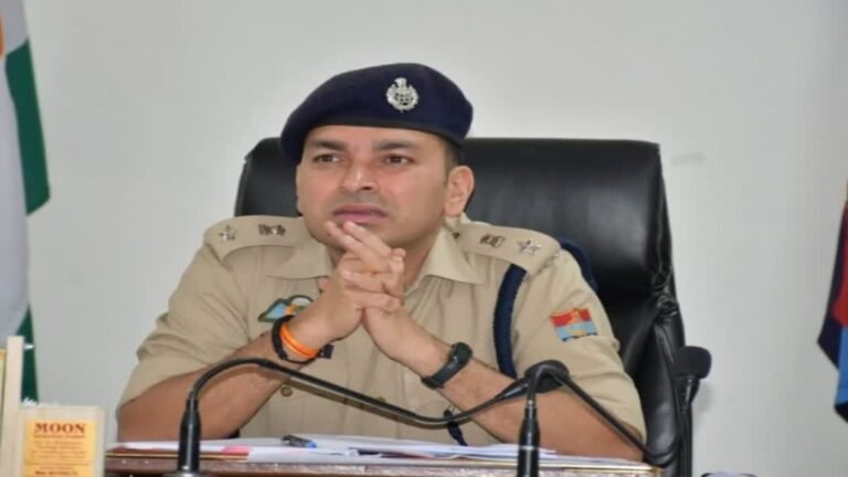 बनभूलपूरा हिंसा को संभालकर ‘हीरो’ बने, पंचायत चुनाव से लगा ‘दाग’, ऐसा रहा प्रह्लाद मीणा का कार्यकाल