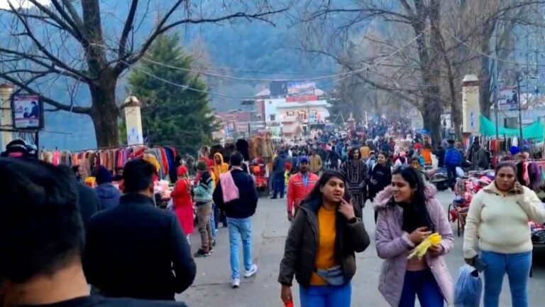 क्रिसमस और नए साल के जश्न के लिए तैयार सरोवर नगर, ट्रैफिक रूट किया तय