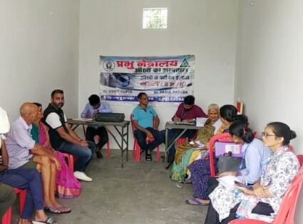 माधवी फाउंडेशन का निशुल्क नेत्र जाँच शिविर – ओखलकांडा ब्लॉक में स्वास्थ्य सेवा का शानदार आयोजन।