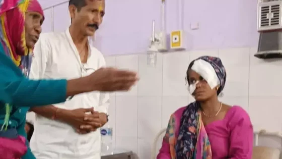 Big breaking :-पत्नी को मौत के मुंह से खींच लाया पति, दरवाजा तोड़कर घर में घुसे गुलदार पर डंडे से ताबड़तोड़ वार कर बचाई जान