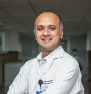 स्टेज-3 कोलन कैंसर की जटिल सर्जरी श्री महंत इन्दिरेश अस्पताल में सफल