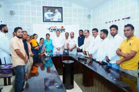 मुख्यमंत्री धामी से मिले रुद्रप्रयाग के नवनिर्वाचित जनप्रतिनिधि, विजेताओं को दी शुभकामनाएं