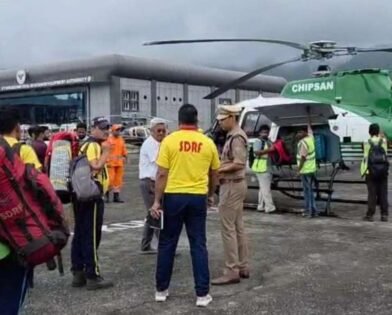 देहरादून :आपदा प्रभावित क्षेत्र में राहत-बचाव कार्य तेज,एसडीआरएफ की टीम ने प्रभावित क्षेत्र को भरी उड़ान…
