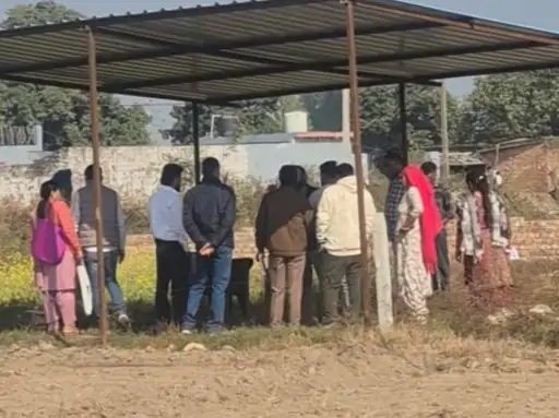 रामनगर में पटवारी-कानूनगो पर हमला, सरकारी दस्तावेज फाड़े:जमीन नापजोख के दौरान हुई घटना, SDM ने सख्त कार्रवाई के निर्देश दिए