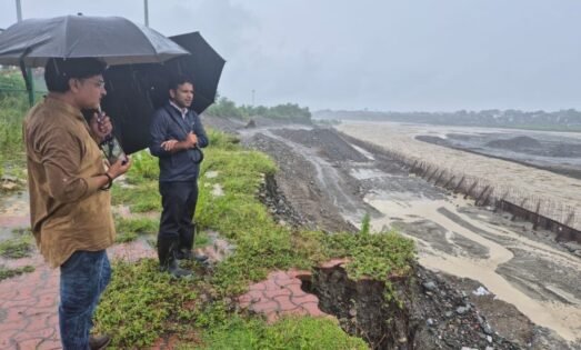 हल्द्वानी: गौला नदी उफान पर, प्रशासन अलर्ट पर एसडीएम मौके पर मौजूद