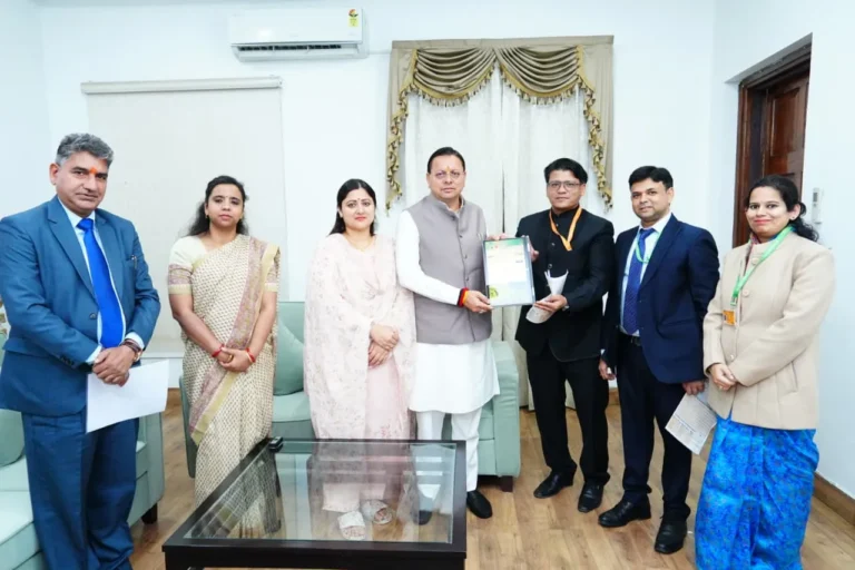 सीएम धामी ने शुरू की डिजिटल जनगणना 2027, खुद किया Self Enumeration