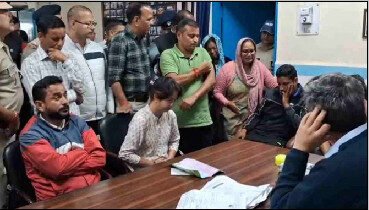 Chamoli: मां के बाद नवजात की भी मृत्यु, अस्पताल के खिलाफ परिजन और ग्रामीणों में रोष