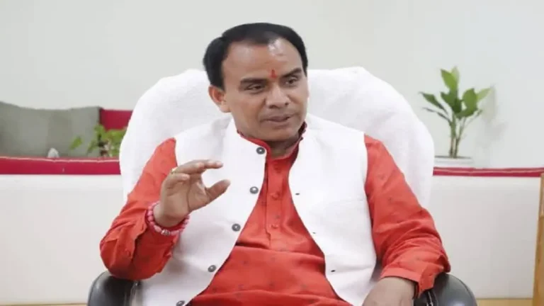 समग्र शिक्षा का बजट खर्च न होने पर शिक्षा मंत्री ने लगाई फटकार
