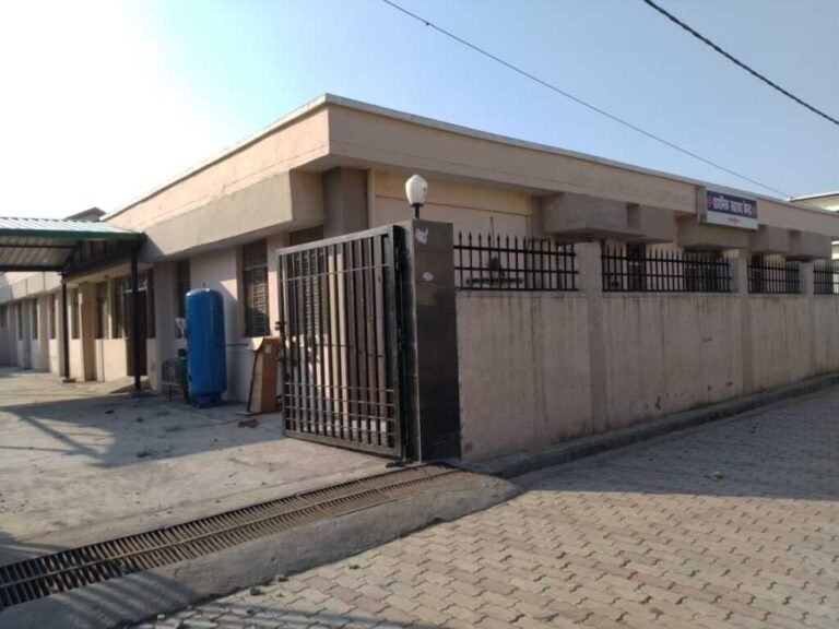 लालकुआं PHC में महिला डॉक्टर नहीं, इलाज को आईं मरीजों को लौटना पड़ा