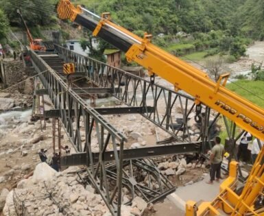 बड़ी खबर (उत्तराखंड) कलगड़ी में बैली ब्रिज का कार्य तेज़ी से जारी, जल्द बहाल होगा यातायात बहाल