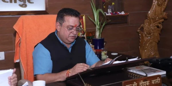 काशीपुर :फ्लाईओवर सर्विस रोड व नालों की बदहाल स्थिति पर महापौर दीपक बाली सख्त, एनएच व पीडब्ल्यूडी को लिखा पत्र