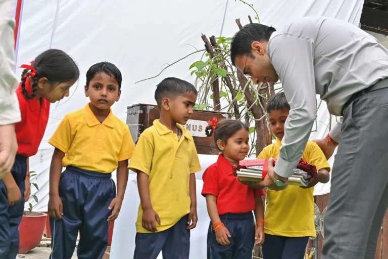 सड़क पर भटकते बच्चों को मिली नई राह, जिला प्रशासन का “इंटेंसिव केयर सेंटर” बदल रहा ज़िंदगी का रास्ता