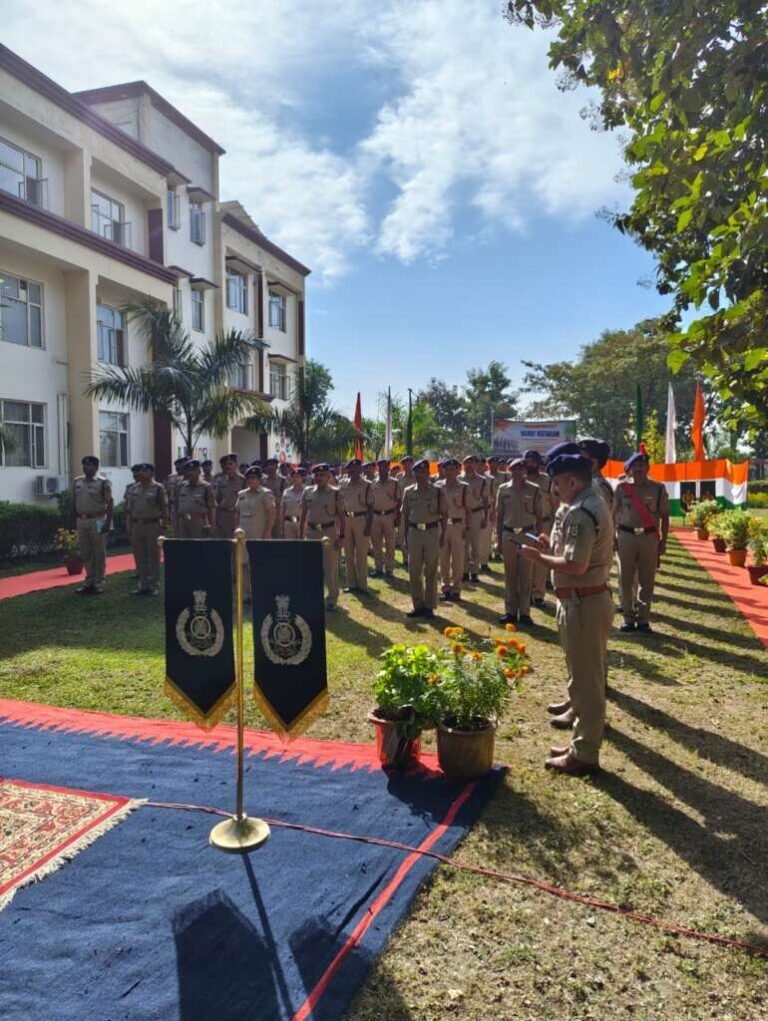 बड़ी खबर(हल्दूचौड़) आइटीबीपी में हुआ वंदे मातरम् का सामूहिक गायन