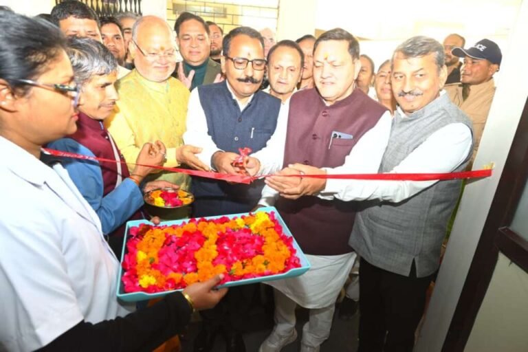 बड़ी खबर (हल्द्वानी) बेस अस्पताल में 9 बेड के ICU का डीएम ने किया शुभारंभ, संचालन शुरु।।