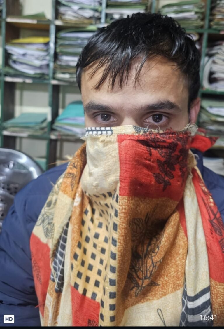 हल्द्वानी में वन कर्मी 25,500 की रिश्वत लेते रंगे हाथ गिरफ्तार