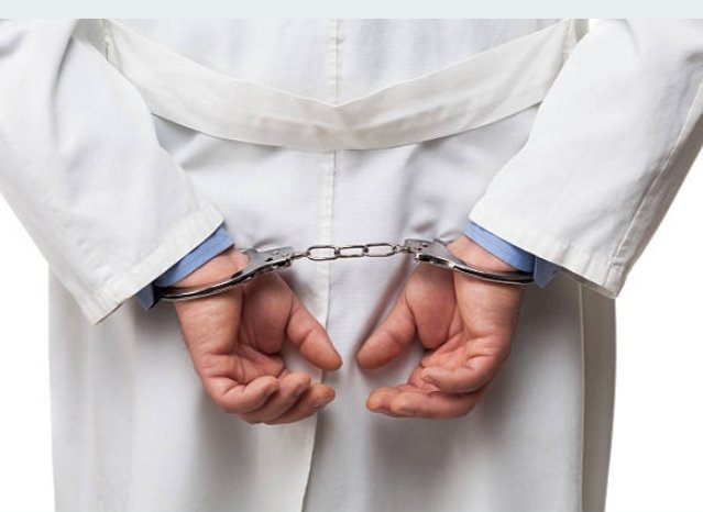 20 हजार की रिश्वत लेते डॉक्टर रंगेहाथ गिरफ्तार