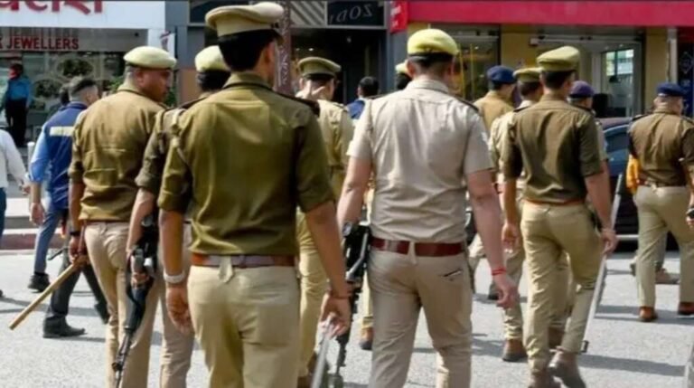 देहरादून में बांग्लादेशी महिला गिरफ्तार: नाम बदलकर फर्जी आधार-पैन और वोटर आईडी के सहारे दो साल से रह रही थी