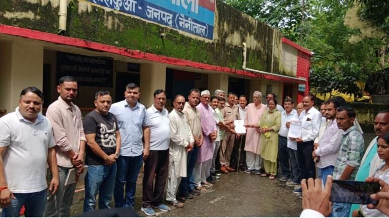 रामलीला मैदान के शुद्धिकरण कार्यक्रम पर सियासत गरमाई, कांग्रेस ने भाजपा प्रदेश अध्यक्ष समेत 15 लोगों के खिलाफ मुकदमे की मांग