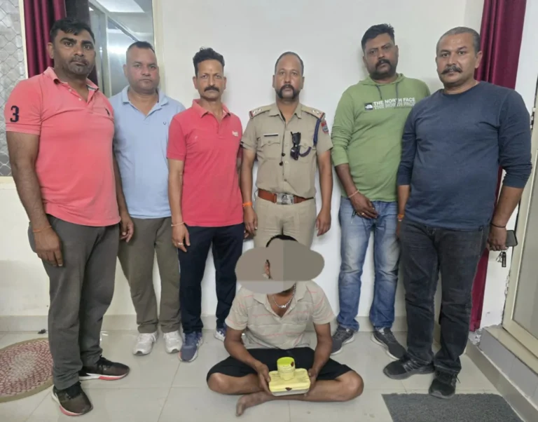 Food Center के नाम पर ड्रग्स रैकेट, पुलिस ने 82 ग्राम स्मैक के साथ दबोचा