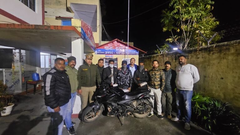 इग्स-फ्री देवभूमि अभियान की बड़ी सफलता: एसटीएफ ने 800 ग्राम हेरोइन के साथ तीन अन्तर्राज्यीय तस्कर गिरफ्तार