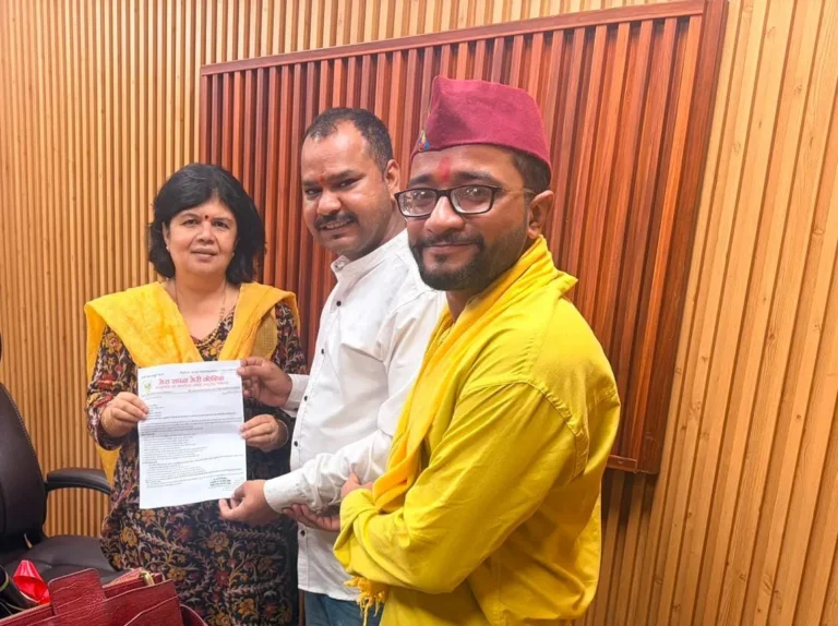 हल्दूचौड़ अस्पताल को लेकर CMO से मिला प्रतिनिधिमंडल, डॉ. सुधीर कन्याल का स्थानांतरण फिलहाल रोके जाने का मिला आश्वासन