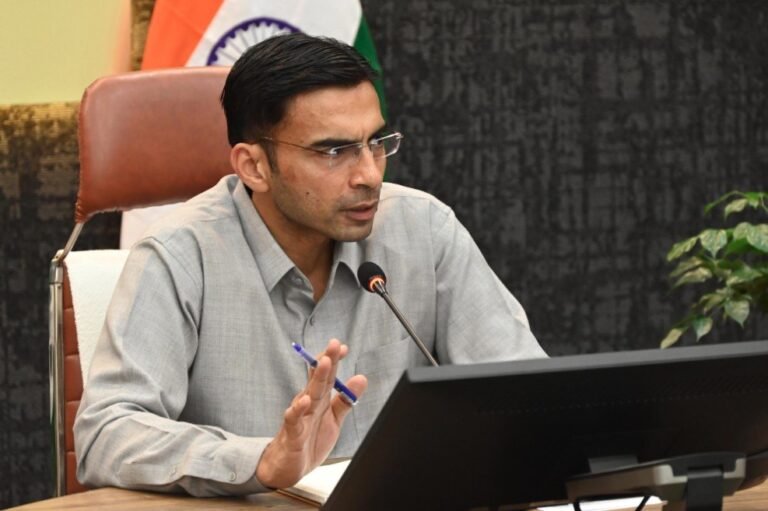 उत्तराखंड की राजधानी में चल रहा बांग्लादेशियों को ‘भारतीय’ बनाने का खेल, डीएम ने बैठाई जांच