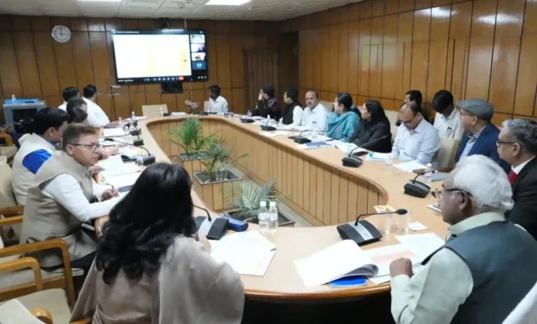 हर ब्लॉक में बनेंगे 5 मॉडल गांव, मंत्री मदन कौशिक का बड़ा ऐलान