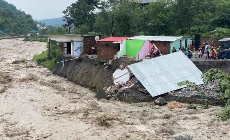 देहरादून में अतिवृष्टि का कहर: 13 की मौत, 16 लापता, कई घायल