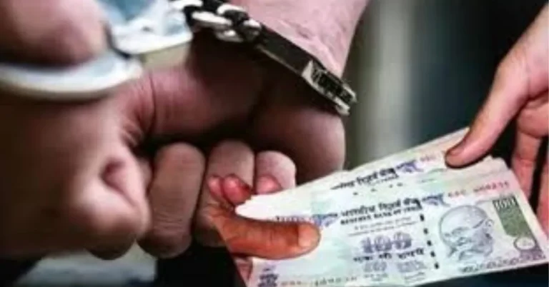 सितारगंज तहसील में विजिलेंस का छापा, दो कर्मचारी गिरफ्तार