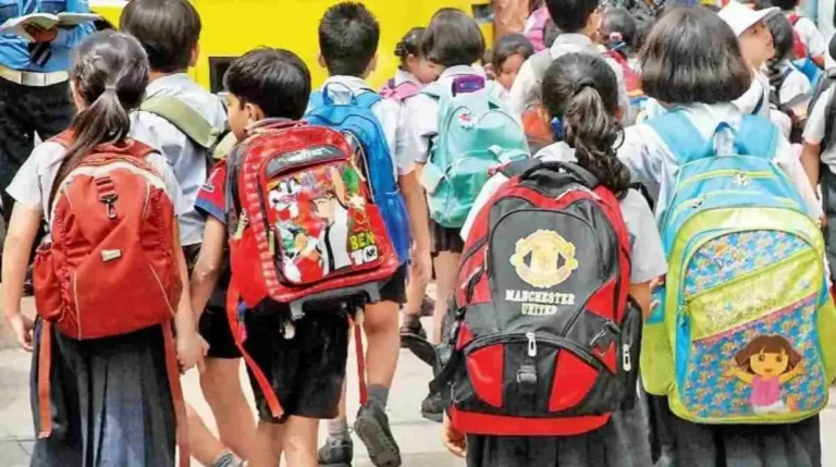 नैनीताल में निजी स्कूलों पर शिकंजा: महंगी किताबें और फीस अनियमितता पर DM की सख्त कार्रवाई