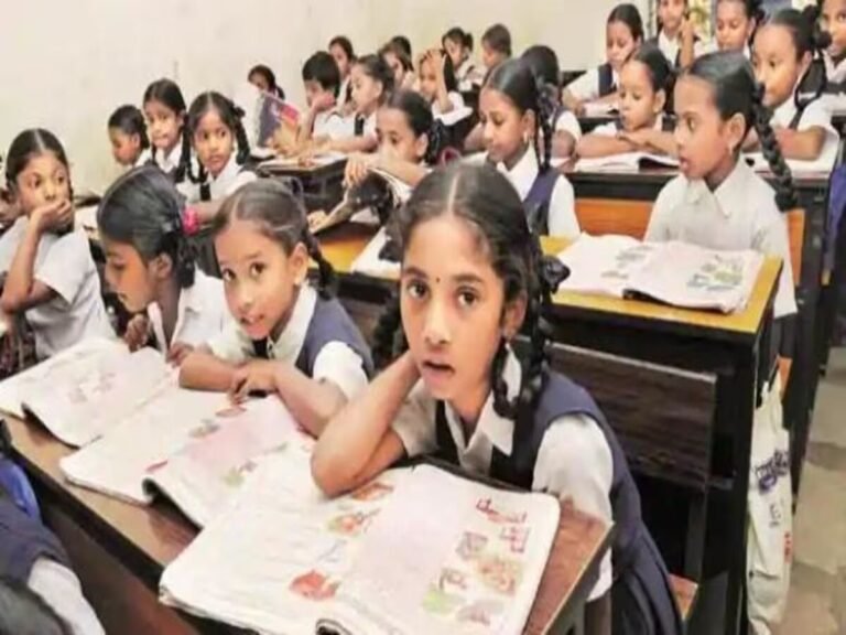 देहरादून में रातोंरात स्कूल बदला, अभिभावकों-छात्रों का हंगामा