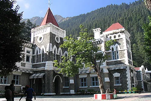 नैनीताल में दूषित पेयजल मामले पर हाईकोर्ट सख्त, मुख्य सचिव से मांगा शपथपत्र